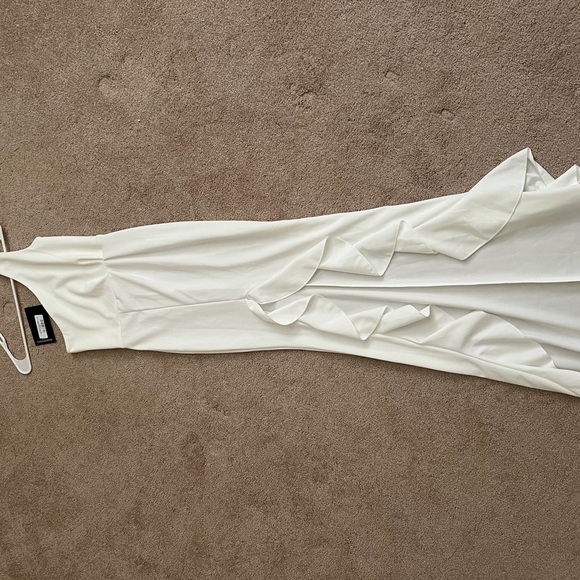 Pretty little thing one shoulder - Picture 2 of 3